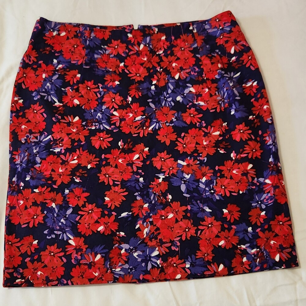 Womens Signature Collection Floral Design Pencil Skirt